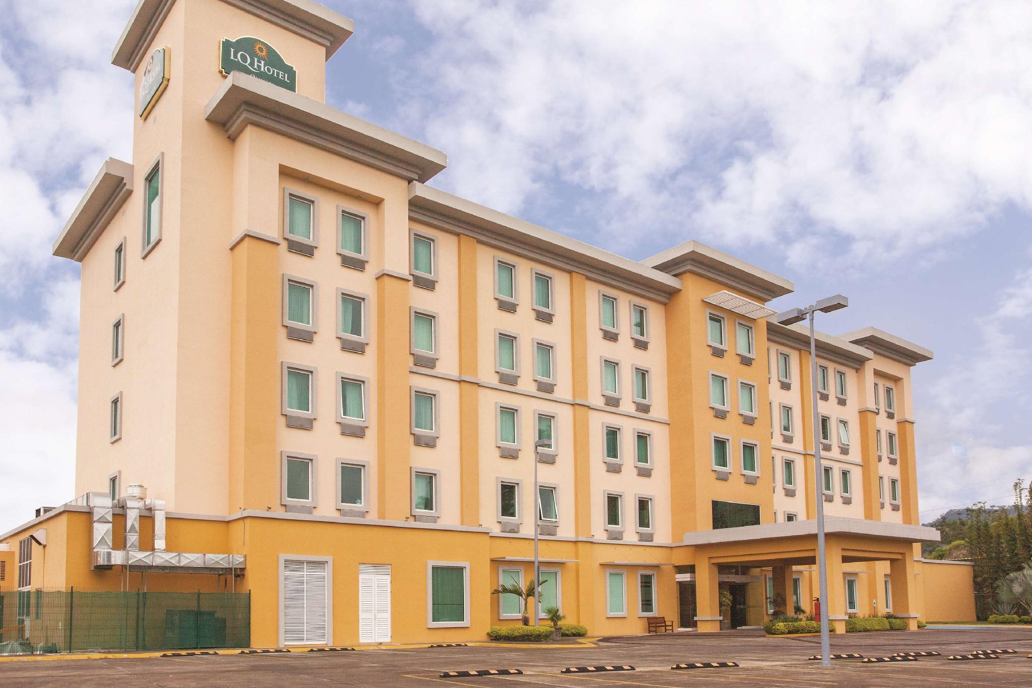 La Quinta By Wyndham Poza Rica Hotell Exteriör bild