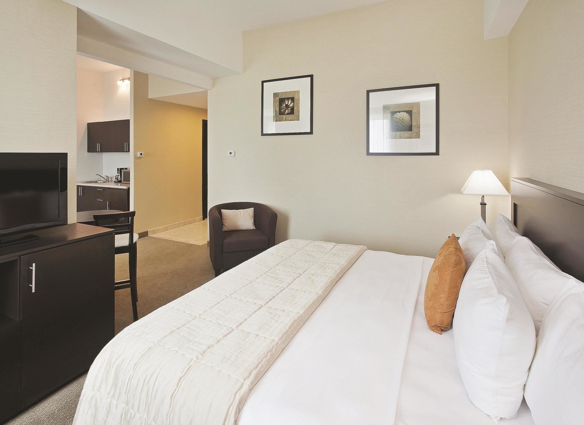 La Quinta By Wyndham Poza Rica Hotell Rum bild